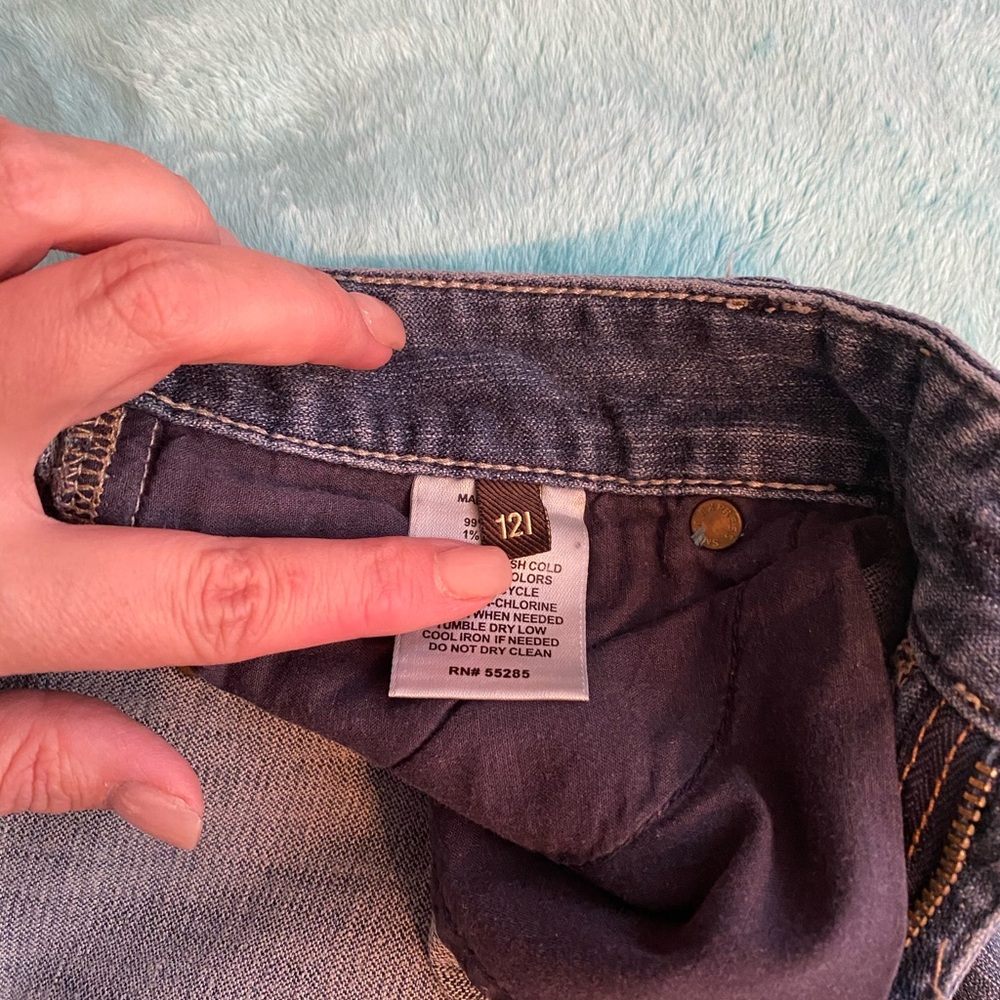 Jeans - Picture 2 of 4